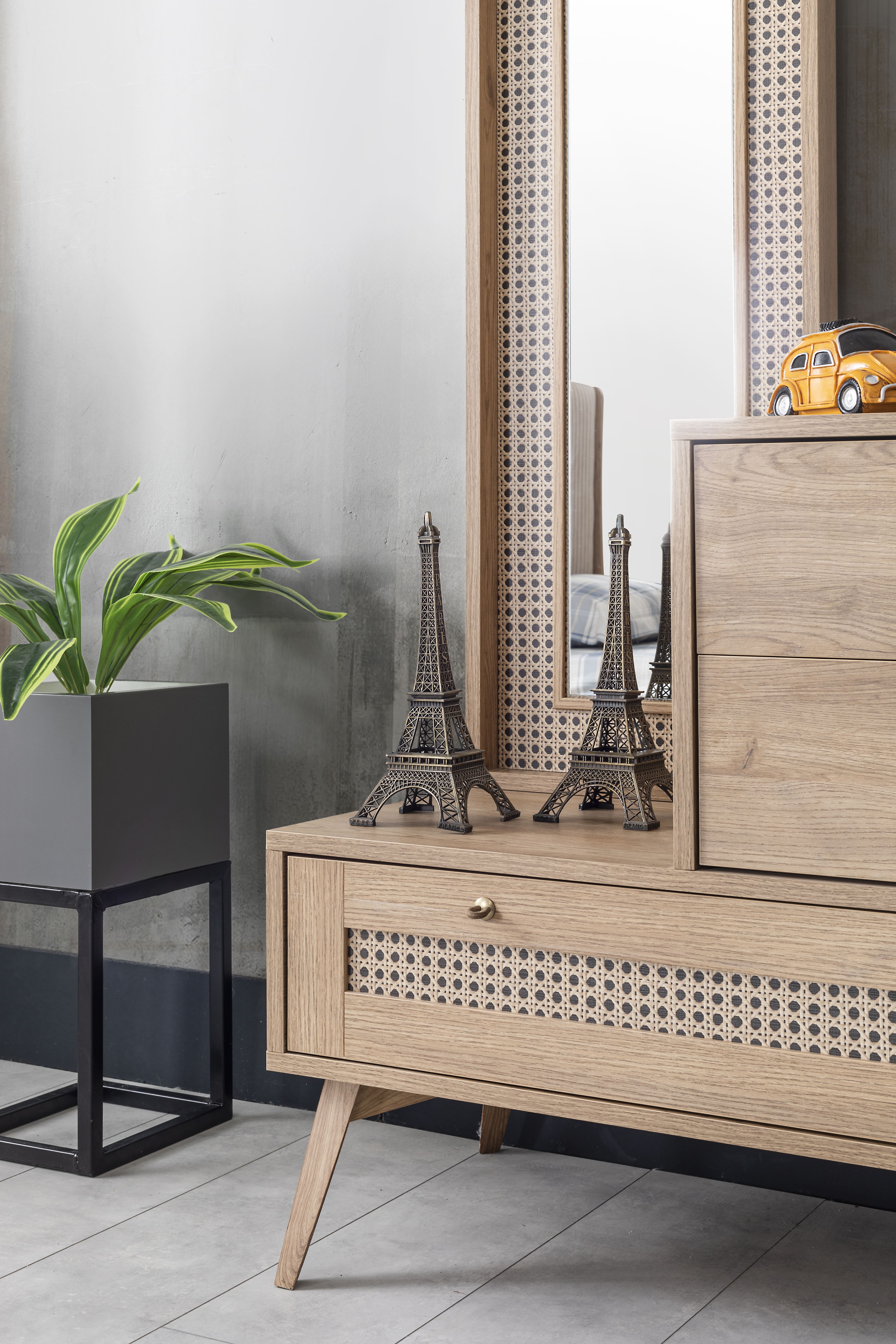 T-590 Hazeran Genç Odası